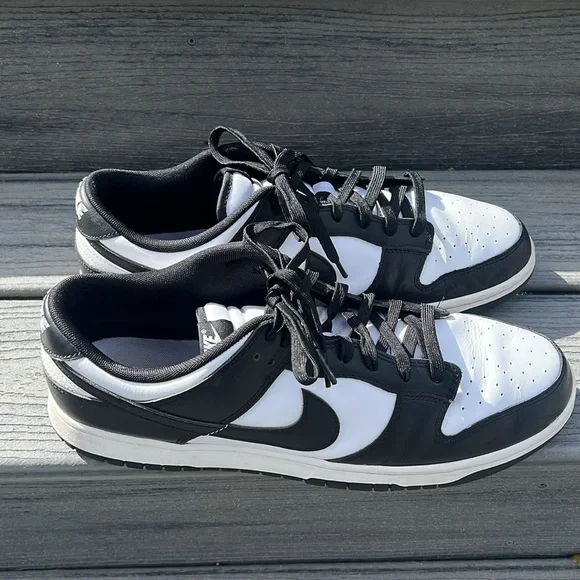 Nike Dunk low Panda Men's Black and White Sneakers in men’s size 14 good condn - Picture 6 of 8